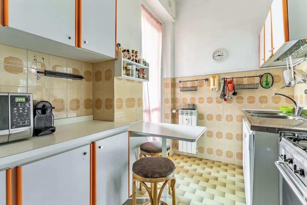 Apartamento Attico Montiglio - Panorama-Wifi Collebeato Exterior foto