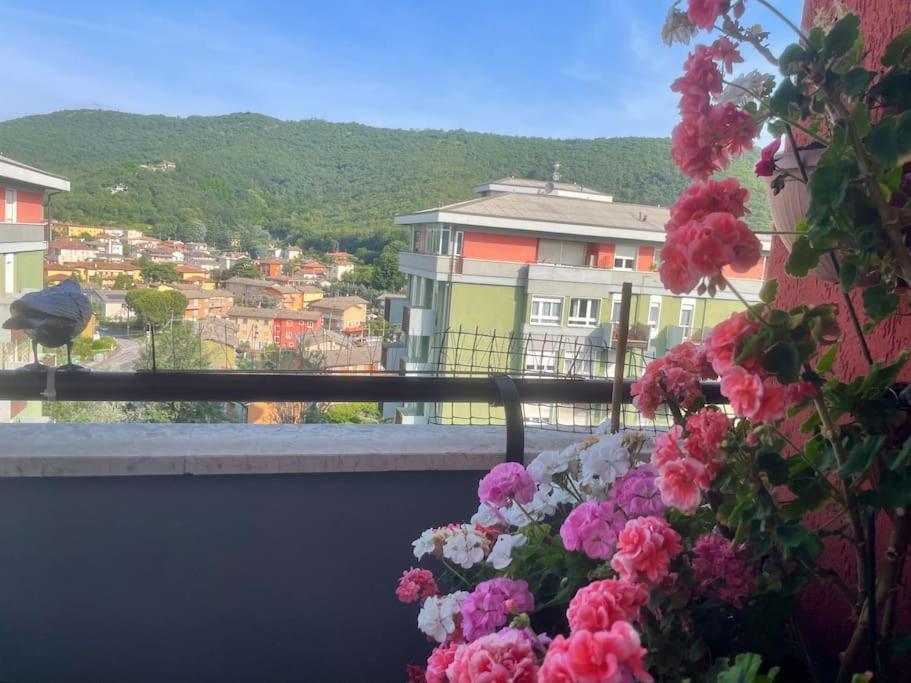 Apartamento Attico Montiglio - Panorama-Wifi Collebeato Exterior foto
