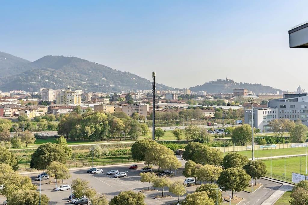 Apartamento Attico Montiglio - Panorama-Wifi Collebeato Exterior foto